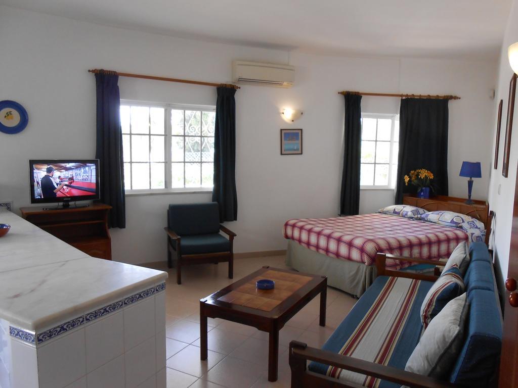Dona Ana Garden Hotel Lagos Room photo