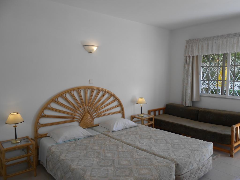 Dona Ana Garden Hotel Lagos Room photo