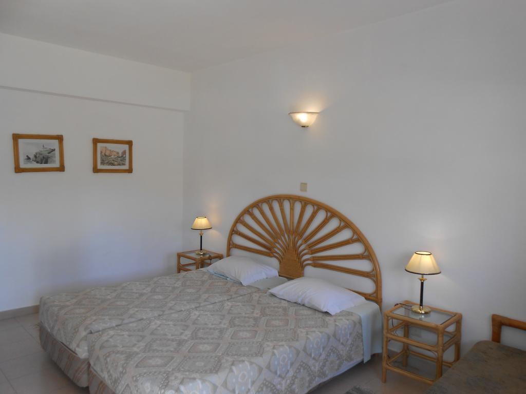 Dona Ana Garden Hotel Lagos Room photo