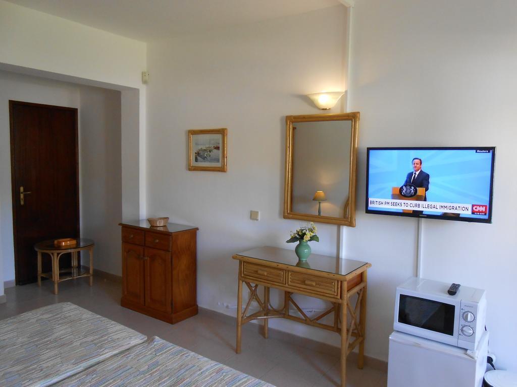 Dona Ana Garden Hotel Lagos Room photo